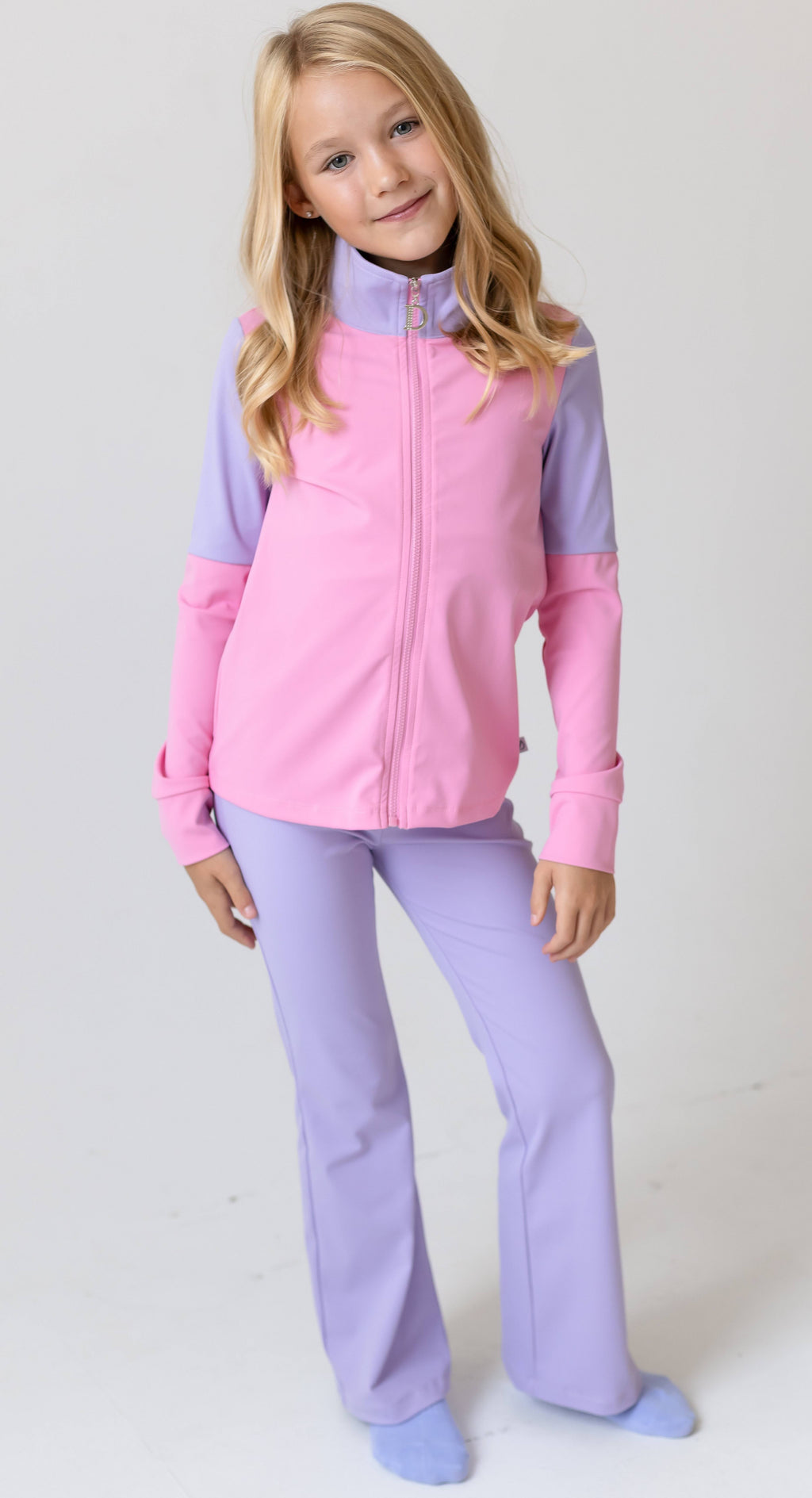 D by Dolly Baby Pink Flare set  the latest girls gym wear and active leisure range for young girls and teenagers, for sports and leisure, gym wear design for kids.