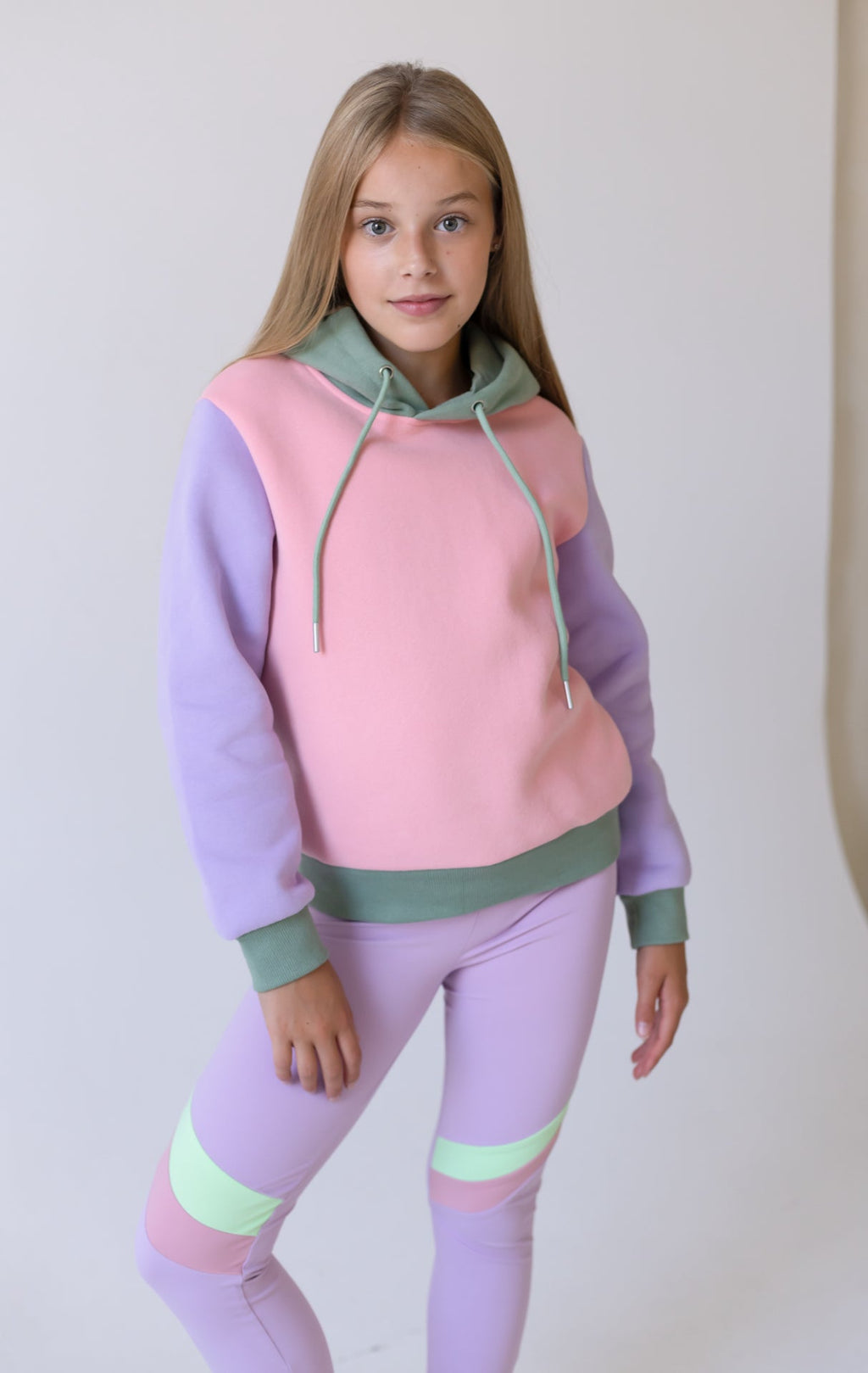 D by Dolly Pastel Pink Long Jumper the latest girls gym wear and active leisure range for young girls and teenagers, for sports and leisure, gym wear design for kids.