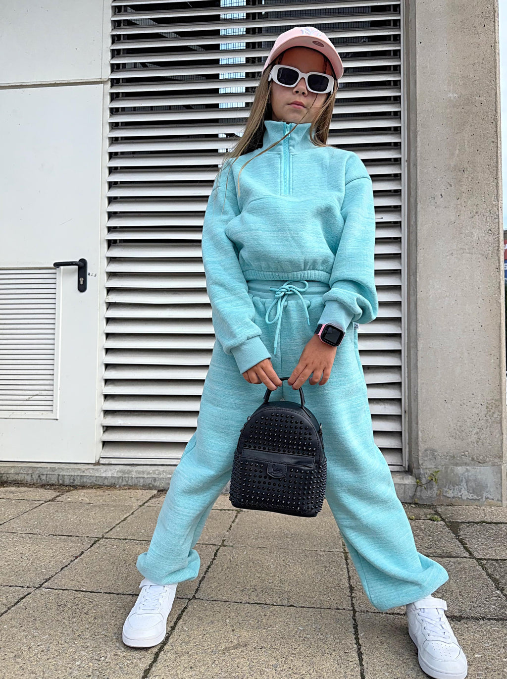 D by Dolly Aqua Jogger set the latest girls gym wear and active leisure range for young girls and teenagers, for sports and leisure, gym wear design for kids.